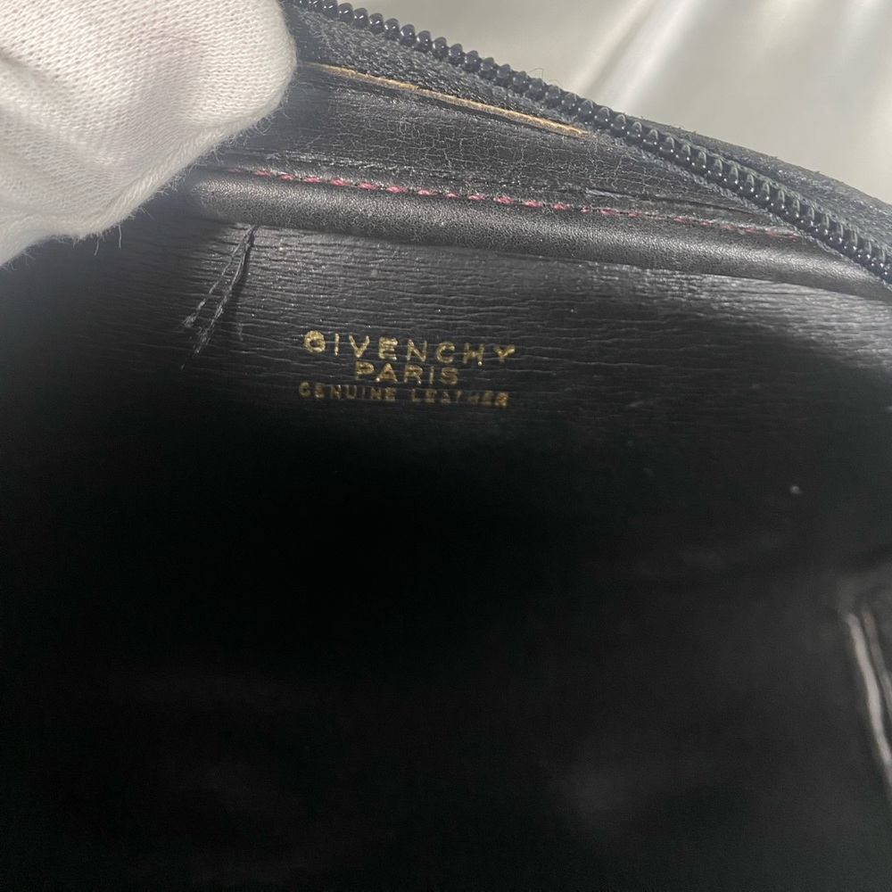 Authentic π― Givenchy Leather Pouch - Picture 4 of 6